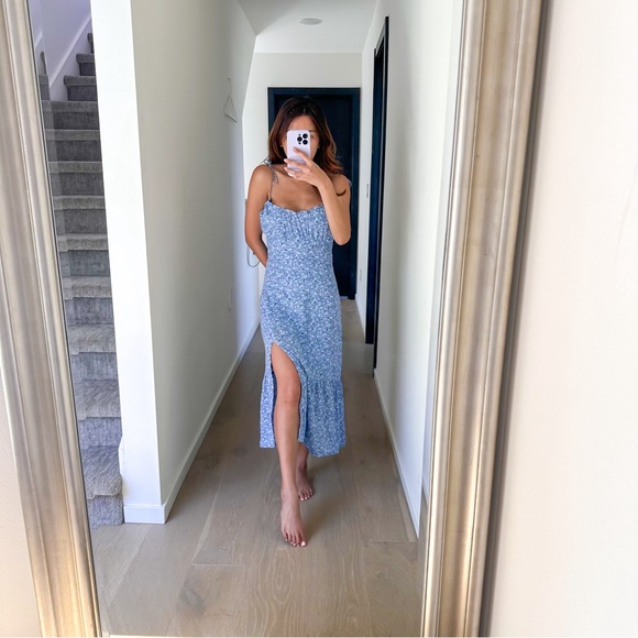 Abercrombie & Fitch Dresses & Skirts - Abercrombie & Fitch Floral Midi Dress Baby Blue S Side Slit Ruffle